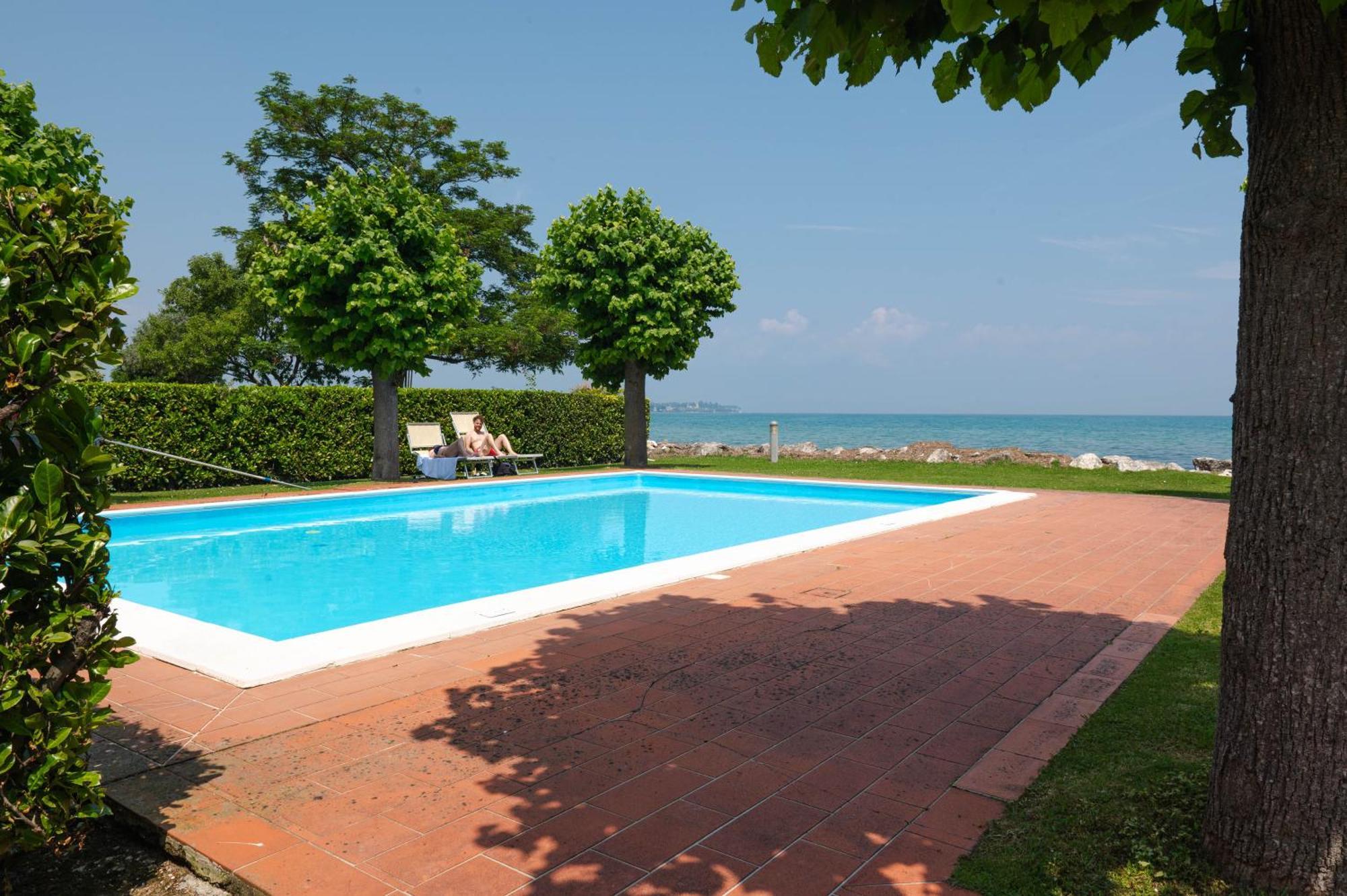 Incantevole Location Fronte Lago Sirmione Zewnętrze zdjęcie